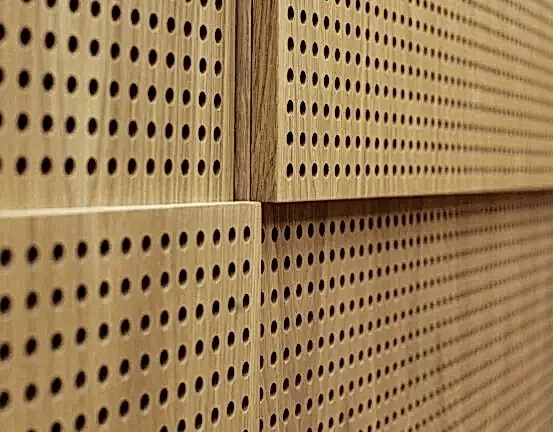 2000 Delikli Ahşap Panel