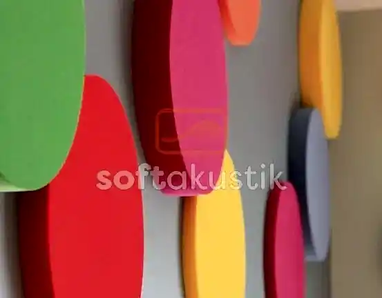 cam-yunu-dolgulu-kumas-kapli-panel-egitim-kurumlari