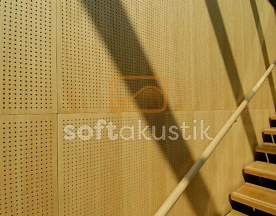 1000-delikli-ahsap-panel-cagri-merkezleri