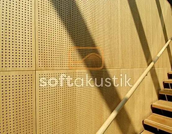 2000-delikli-ahsap-panel-ses-dalgalarini-nasil-emer