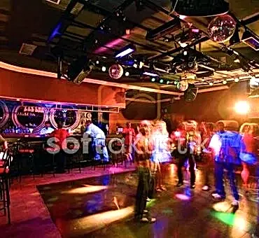bar-akustigi-ve-muzik-sistemi-ayarlari