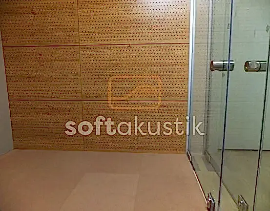 delikli-akustik-ahsap-panel-ev-dekorasyonu