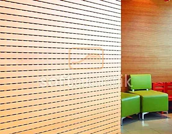derzli-ahsap-panel-konferans-salonlari