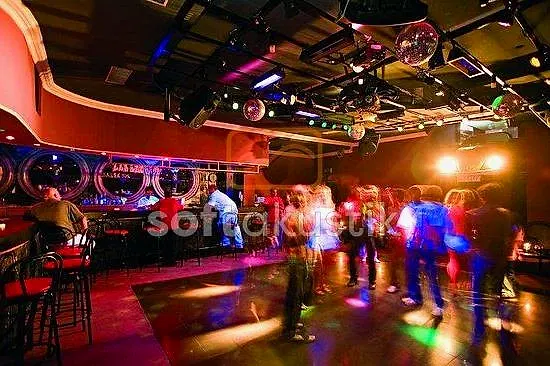disco-bar-ses-yalitimi-ve-mukemmel-muzik-deneyimi